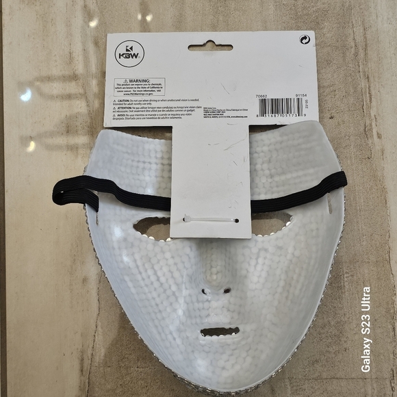 NWT Sparkling Silver Rhinestone Mask - Picture 5 of 6